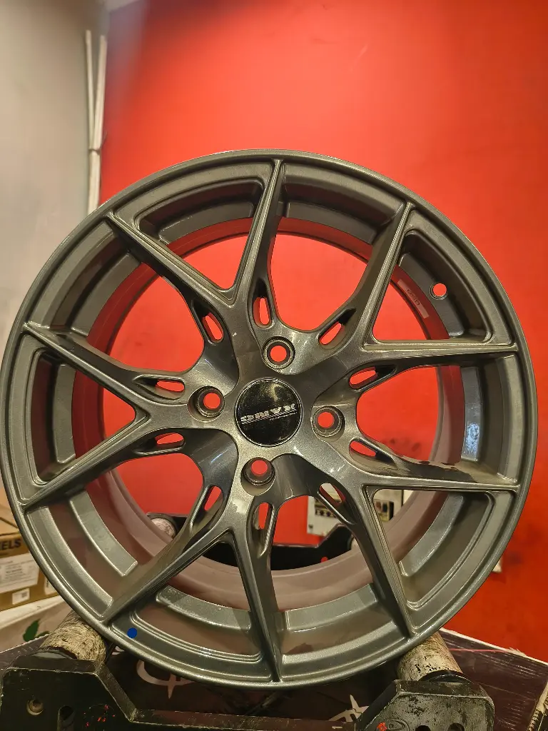 Onyx O2 Glossy Titanium