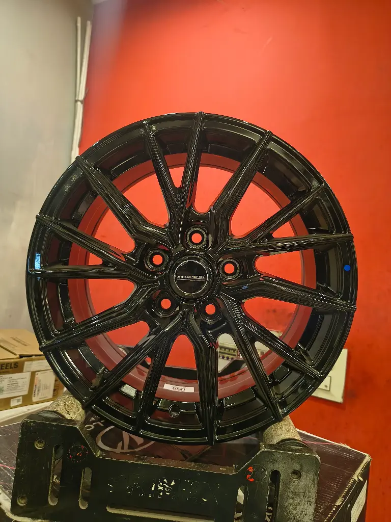 Onyx O7 Glossy Black