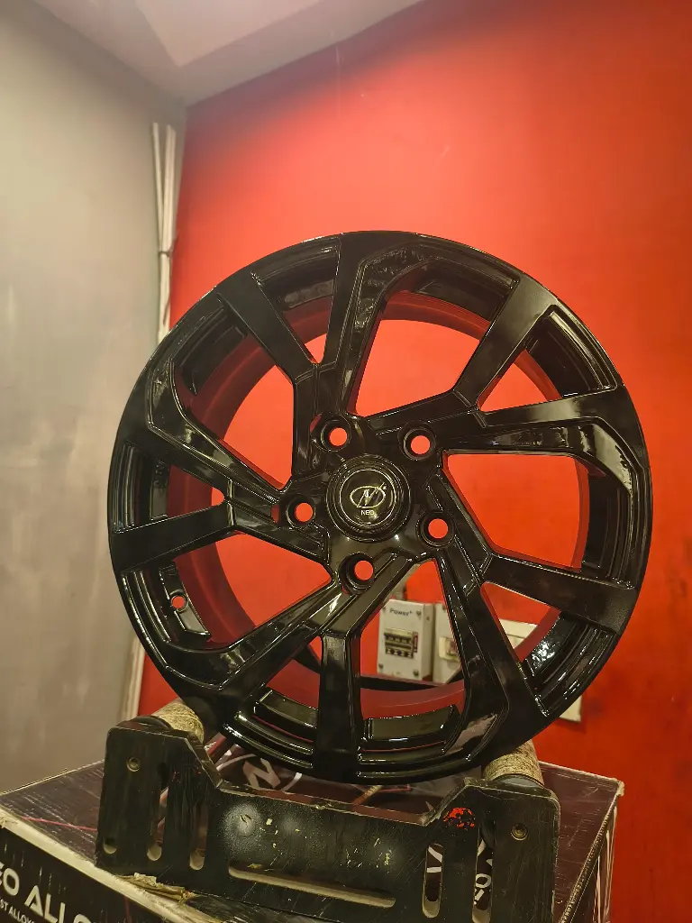 Neo Hydra Glossy Black