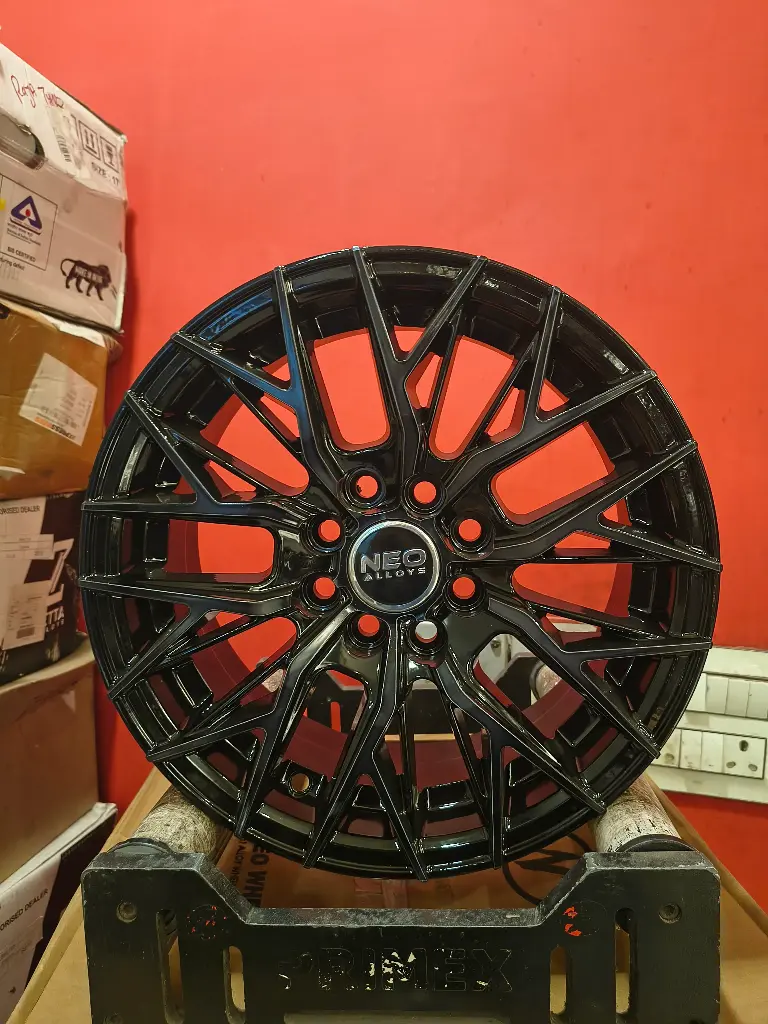 Neo Sling Candy Black