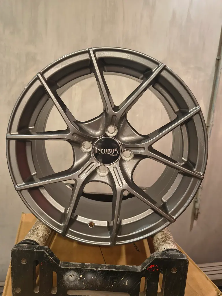 Incubus Cobra Gloss Titanium