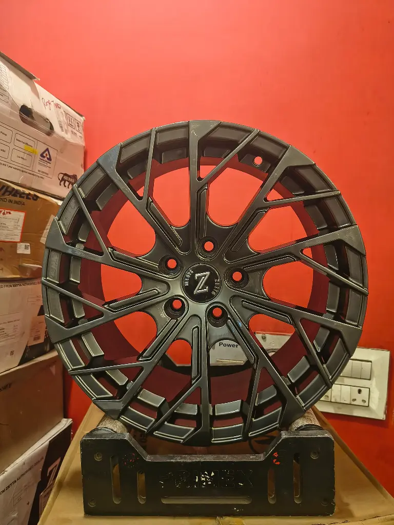 Zetta Sky 69 Hyper Black