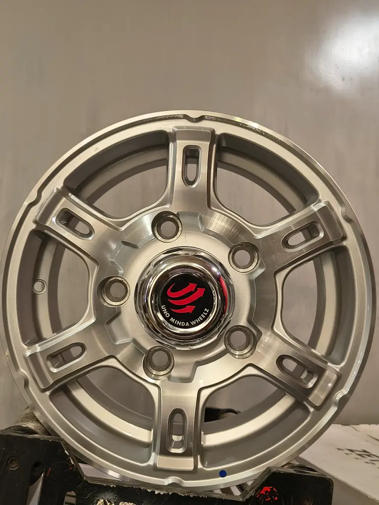 Minda Rally Silver