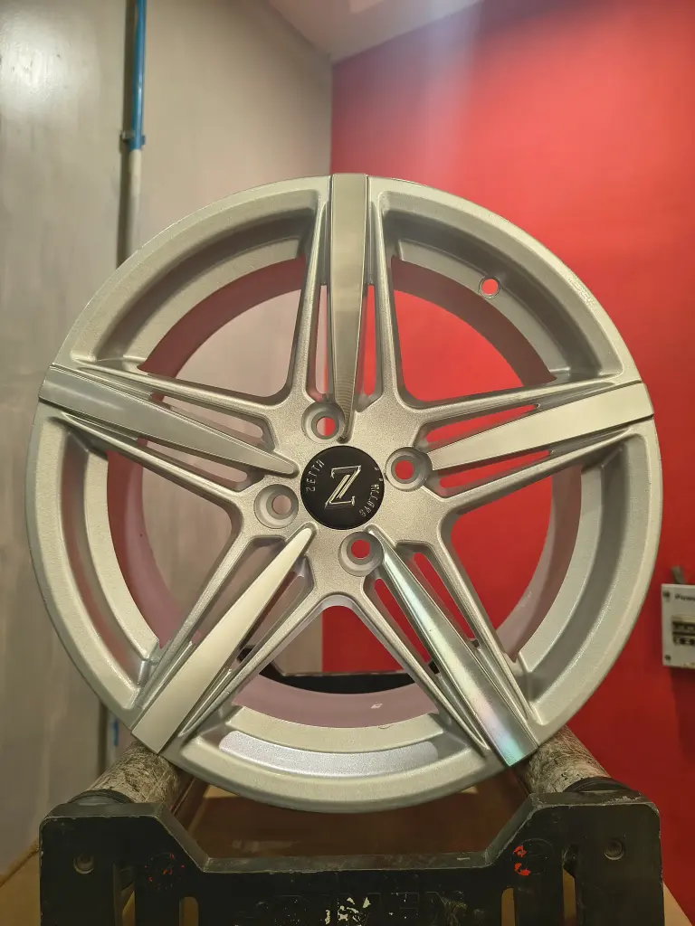 Zetta K9 Silver