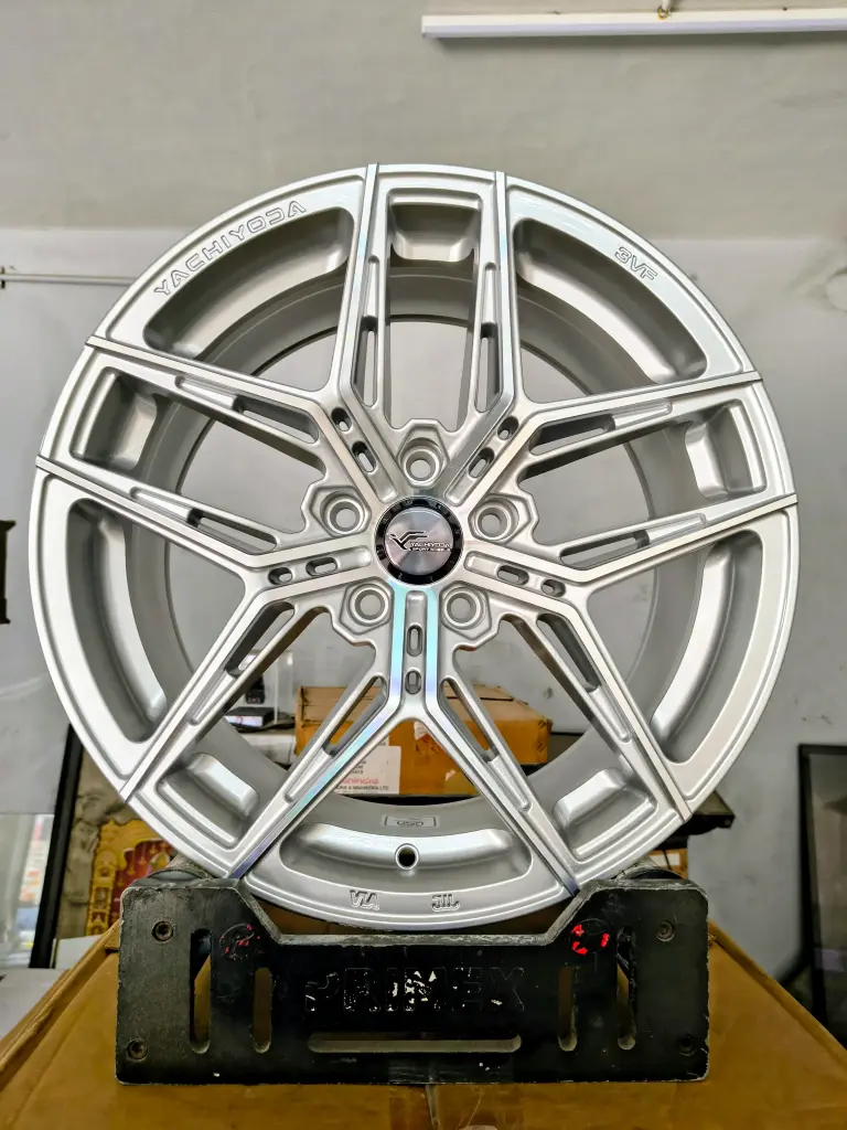 Yachiyoda EV-F 18 Silver Polish