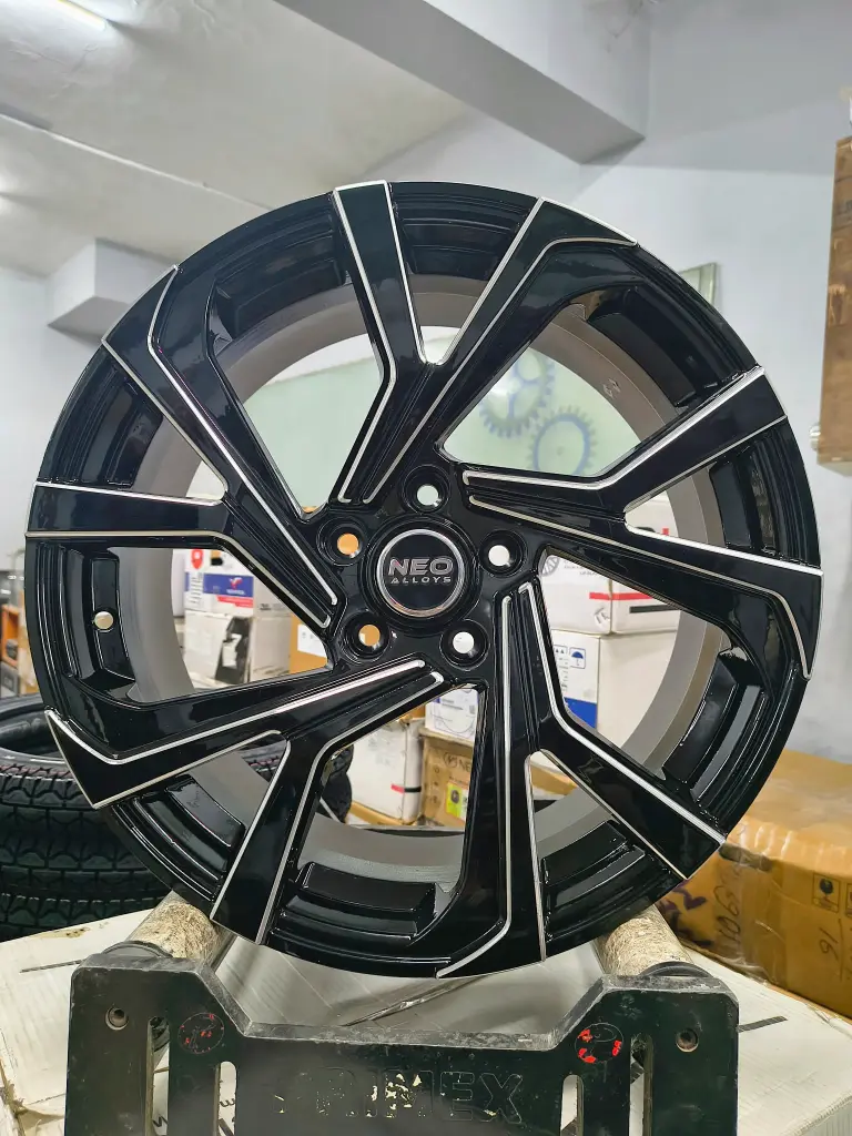 Neo Hydra Black Milled