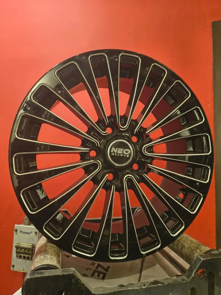 Neo Oscar Black Milled