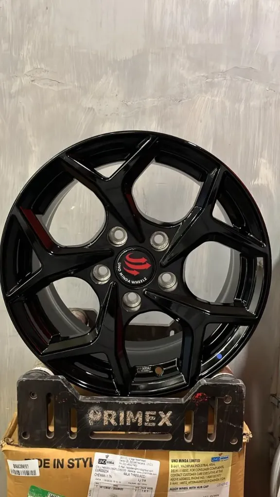 Minda Sparc Gloss Black