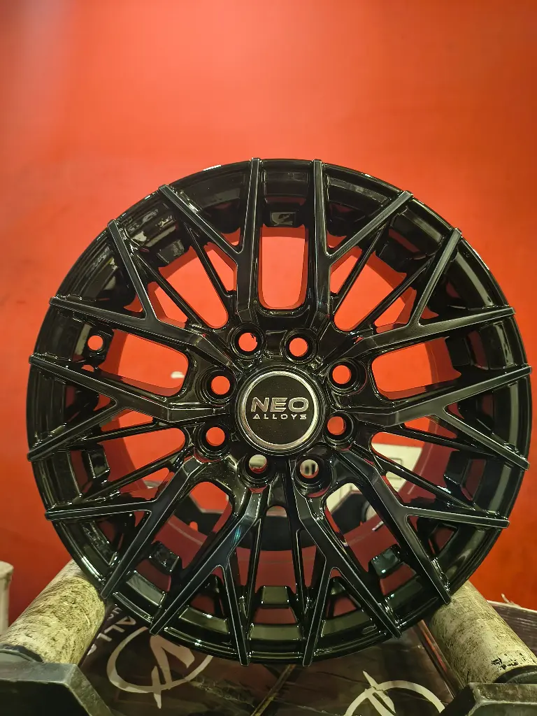 Neo Sling Candy Black