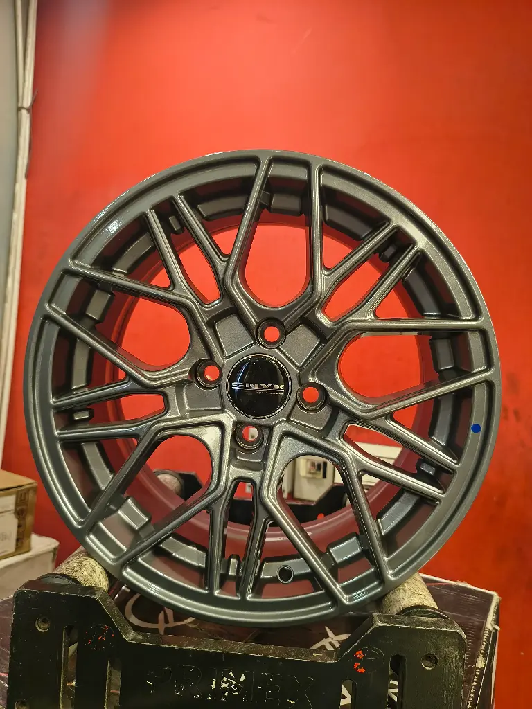 Onyx O6 Glossy Titanium