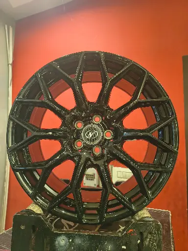 Neo Wagon Glossy Black